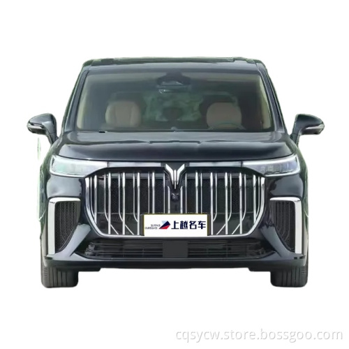 Voyah Dreamer High Speed ​​Cheap Luxury Electric Energy Car в складе 5 дверной 7-местный привод быстро зарядный масляный гибрид